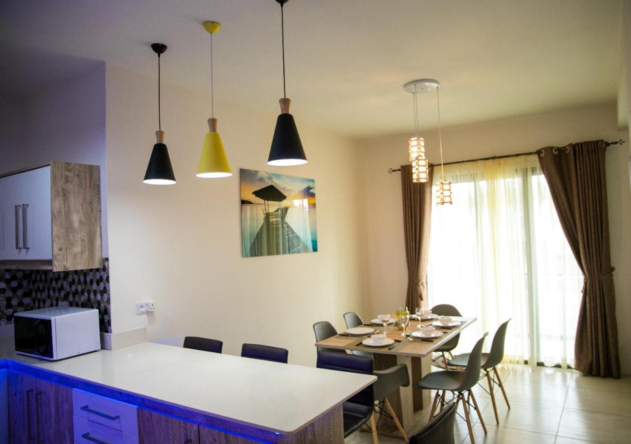 Luxury 2 Bedroom Apartment With Pool - Close To Flic-En-Flac Beach Extérieur photo
