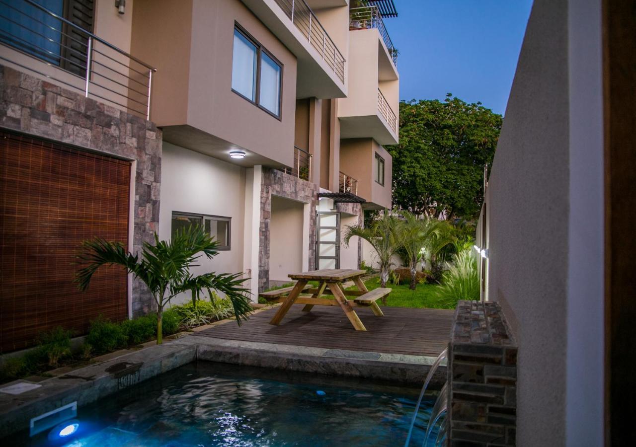 Luxury 2 Bedroom Apartment With Pool - Close To Flic-En-Flac Beach Extérieur photo